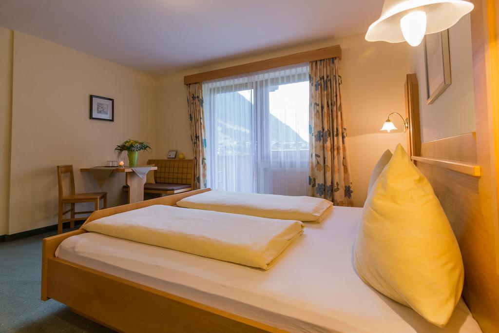 Pension Nigella Neustift im Stubaital Exterior foto